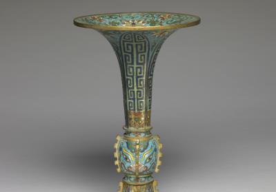 图片[2]-Copper gu-shapeed vase in cloisonne enamels, Qing dynasty (1644-1911)-China Archive